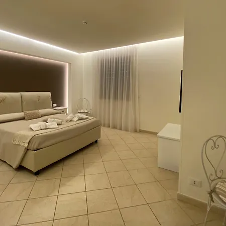 Victoria 4*