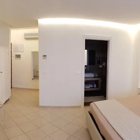 Victoria Hotel 4*