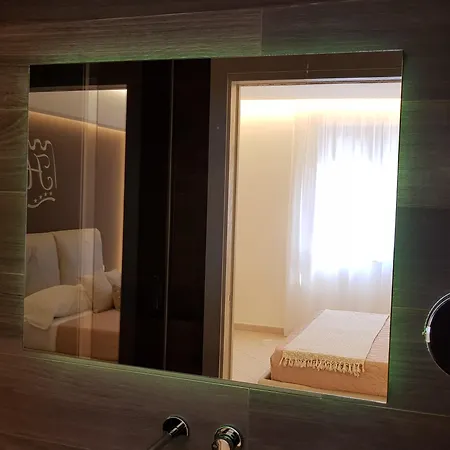 Victoria Hotel 4*