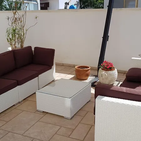 Victoria Hotel 4*