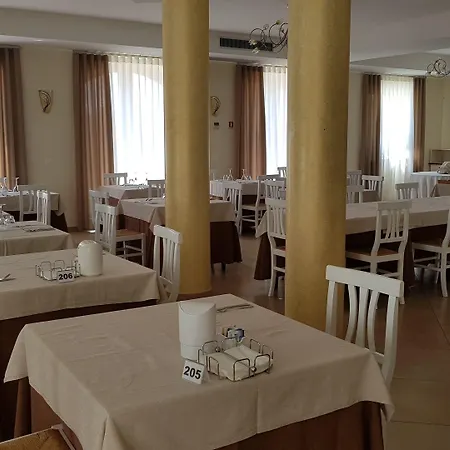 Victoria Hotel Torre Santa Sabina